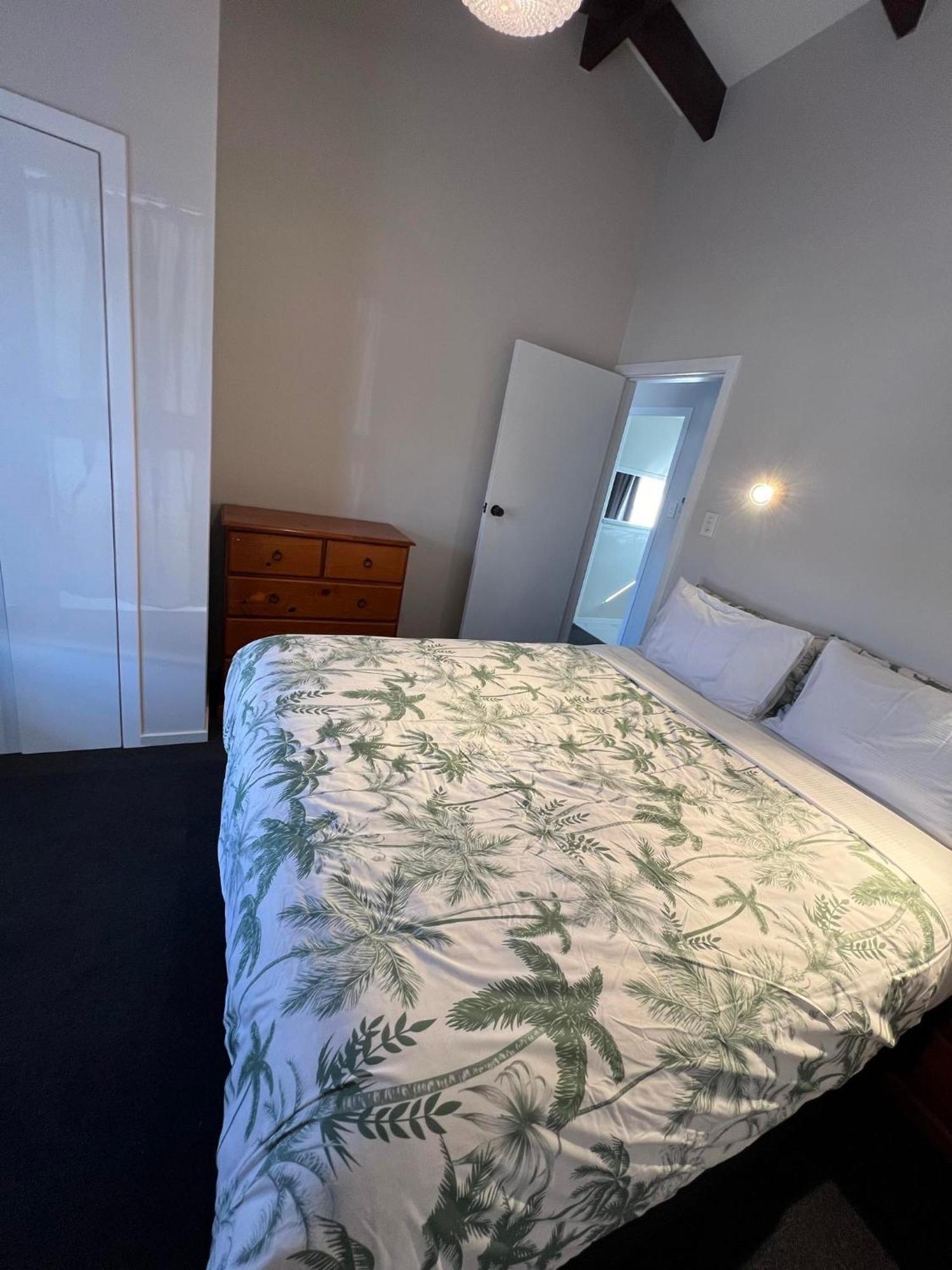 Hamilton Sunrise Motel Ngoại thất bức ảnh